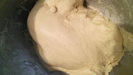 вишневый рулет