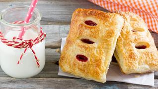 Вишневые слойки