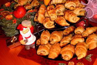 Яблочные слойки в лимонадной карамели