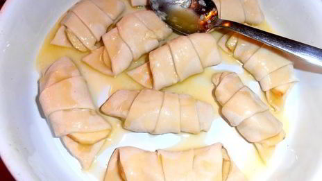 яблочные слойки в лимонадной карамели