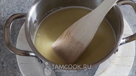 большие эклеры с фруктами