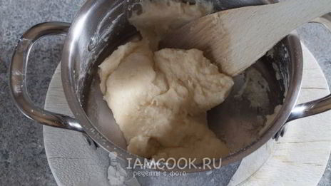 большие эклеры с фруктами