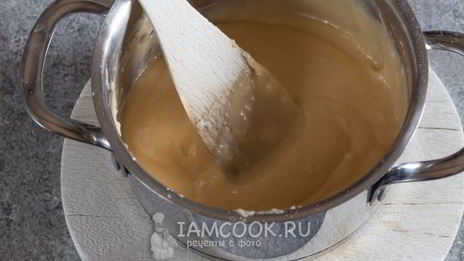 большие эклеры с фруктами