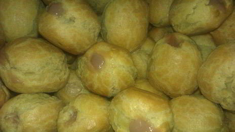 необыкновенные эклеры с орехово-бейлисовым кремом