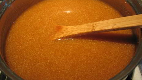 профитроли из льняной муки с яблочно-карамельным муссом