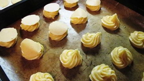 профитроли с кракелином