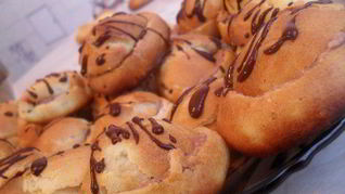 Профитроли с шоколадным кремом