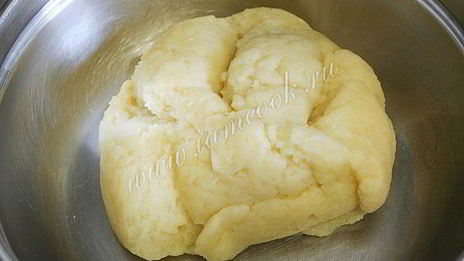 профитроли с сырной начинкой и форелью