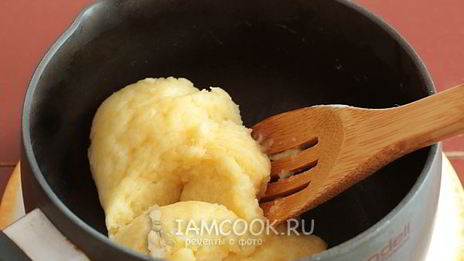 профитроли со шпротами