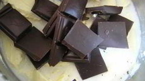 шоколадно-апельсиновый торт с профитролями