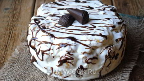 торт из профитролей со сметанным кремом