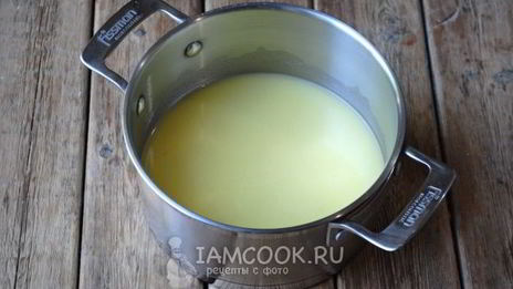 торт из профитролей со сметанным кремом