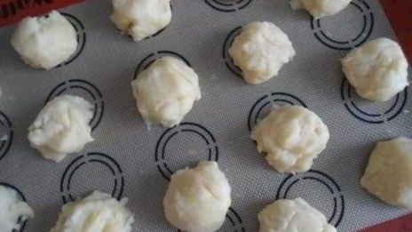 эклеры с шоколадным кремом