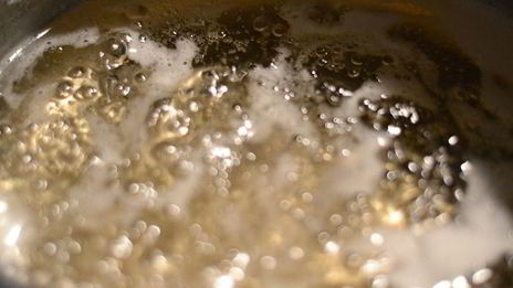 эклеры со сливочно-шоколадным кремом