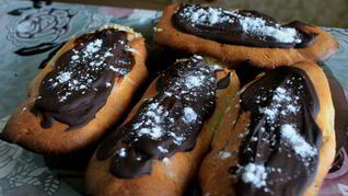 Эклеры со сливочным кремом