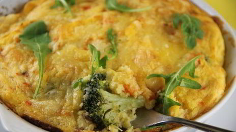 картофельная запеканка с брокколи и грибами