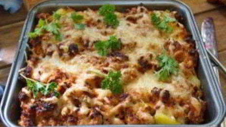 картофельная запеканка с фаршем и сыром