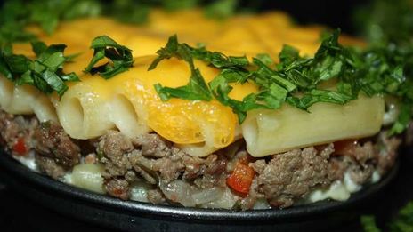 мясная запеканка под сырной шубкой