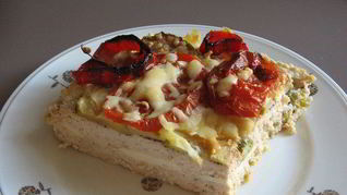 Мясная запеканка с фетой и овощами