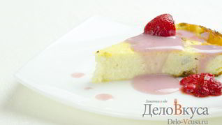 Творожная запеканка с манкой и изюмом