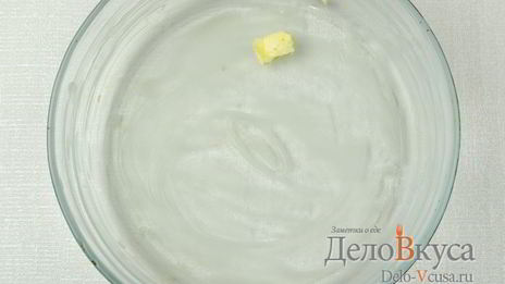 творожная запеканка с манкой и изюмом