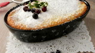 Творожно-кокосовая запеканка с ягодами