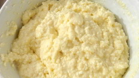 творожно-кокосовая запеканка с ягодами