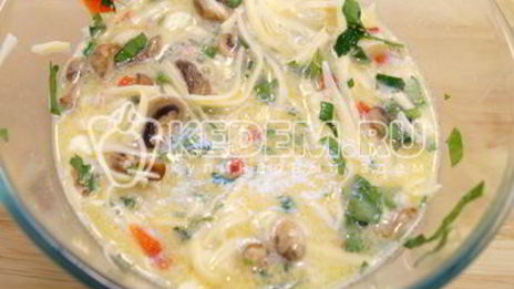 яичная запеканка с грибами и овощами