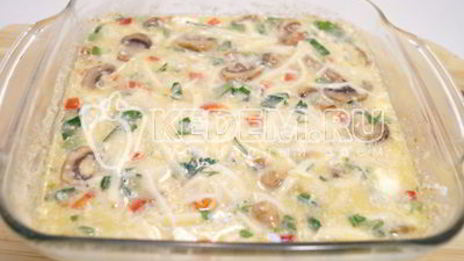 яичная запеканка с грибами и овощами