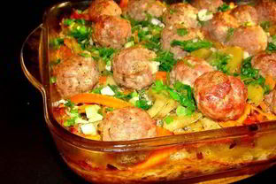 Запеканка из картофеля с фрикадельками