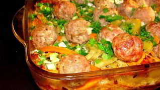 Запеканка из картофеля с фрикадельками