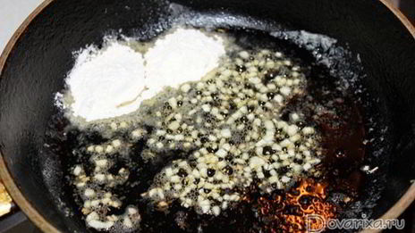 запеканка из курицы под слоеным тестом