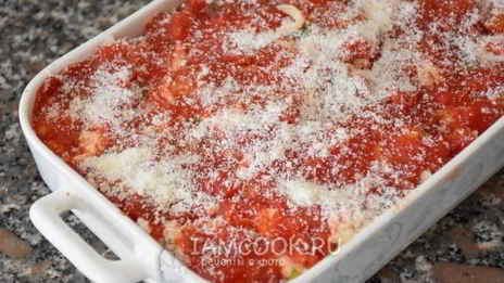 запеканка из цукини с томатным соусом