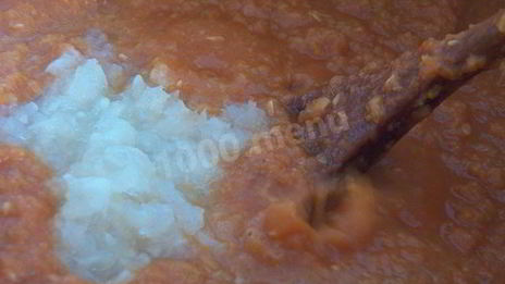 аджика из кабачков с томатной пастой на зиму