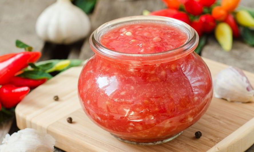 Рецепт аджика из свежих помидоров
