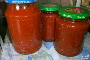 Аджика с хреном и помидорами