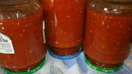 аджика с хреном и помидорами