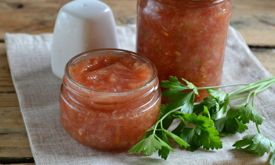 Рецепт аджика с хреном сырая