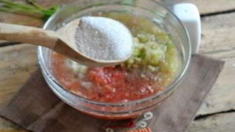 аджика с хреном сырая