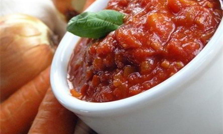 Рецепт аджика с яблоками на зиму