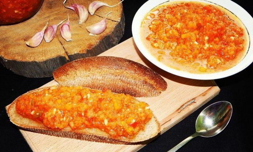 Рецепт аджика с яблоками