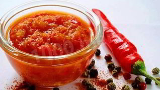 Ароматная аджика с яблоками