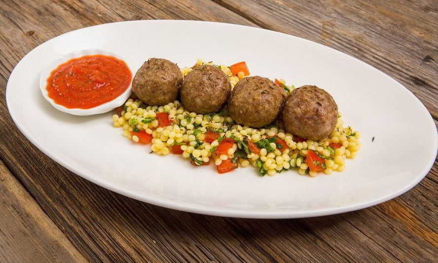 Рецепт митболы с птитимом и домашней аджикой