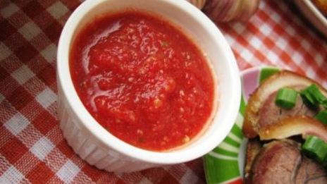 свиная рулька с домашней аджикой