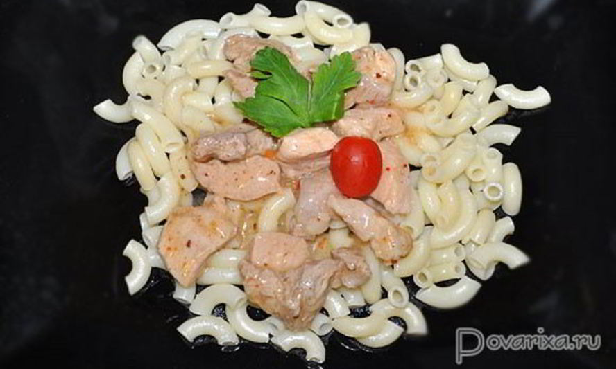 Рецепт свинина, тушенная с аджикой