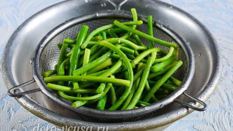 чесночные стрелки на зиму