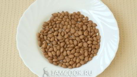 абрикосовый джем с ядрами