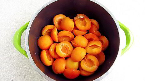 джем из абрикосов в яблочном соке