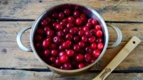 джем из вишни с косточками