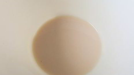 крученая булка с абрикосовым джемом